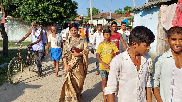 मुखिया नंबर एक के साथ माफिया की पत्नी को भी RJD का टिकट मुखिया नंबर एक के साथ माफिया की पत्नी को भी RJD का टिकट