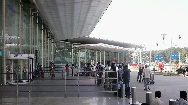 lucknow chaudhary charan singh airport now hand over adani group for 50 years lucknow chaudhary charan singh airport now hand over adani group for 50 years