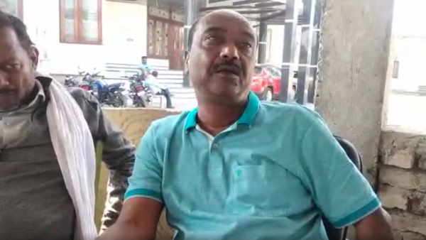 rjd former mla did press confrence against his mla brother rjd former mla did press confrence against his mla brother