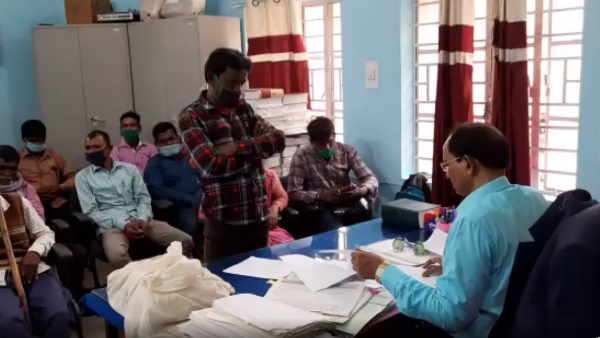 vigillance team reached araria for investigation of spoken english scam vigillance team reached araria for investigation of spoken english scam