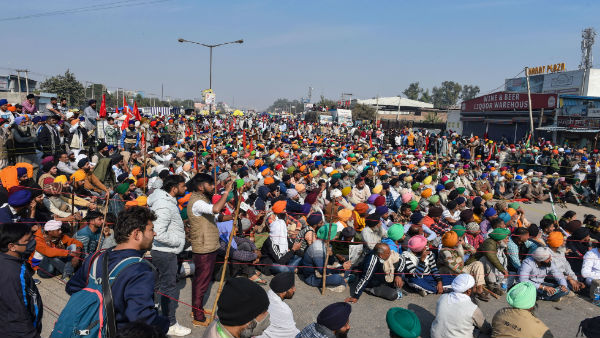 Farmers protest: Farmers’ Unions reject government’s conditional talk offer, here is the Top 10 Update Farmers protest: Farmers’ Unions reject government’s conditional talk offer, here is the Top 10 Update