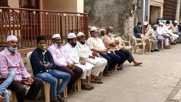 ahmed patel suprud e khak: Congress Leader Rahul Gandhi reached Bharuch to Attend Funeral ahmed patel suprud e khak: Congress Leader Rahul Gandhi reached Bharuch to Attend Funeral