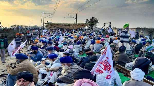 क्यों हो रही हैं ट्रेनें रद्द ?