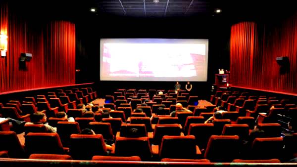 70 MM फिल्मों को OTT प्लेटफॉर्म पर रिलीज करने की कवायद शुरू हुई