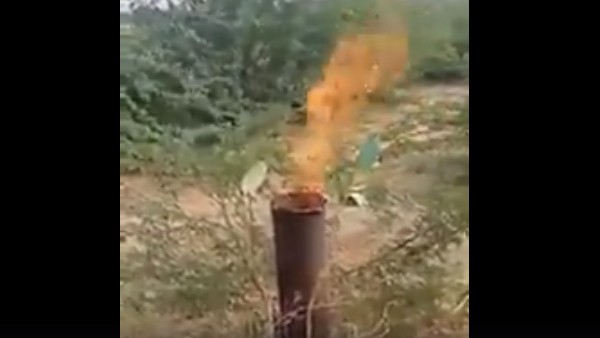 Fire coming out of tubewell in Barmer Rajasthan Watch viral video Fire coming out of tubewell in Barmer Rajasthan Watch viral video