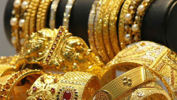 इनकम टैक्स नियमानुसार सोना बेचने पर हुए मुनाफे पर टैक्स चुकाना होगा