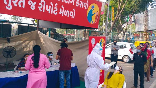 thousand People Found Without Masks at Ahmedabad city, 47 covid-19 positive in 958 thousand People Found Without Masks at Ahmedabad city, 47 covid-19 positive in 958