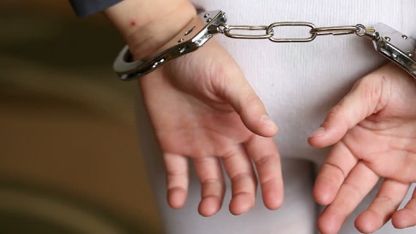 arrest arrest