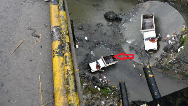 In Mandi district, a vehicle fell down in Suketi Khad water stream, Seven people lost lives, one injured In Mandi district, a vehicle fell down in Suketi Khad water stream, Seven people lost lives, one injured