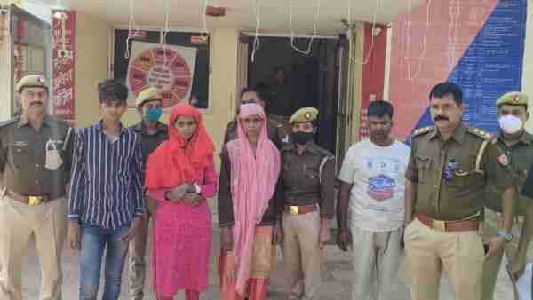 Kaushambi police arrest four people revealing double murder case Kaushambi police arrest four people revealing double murder case