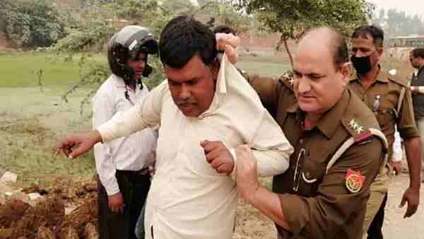 Police arrested five farmers for burning stubble in the field and sent them to jail Police arrested five farmers for burning stubble in the field and sent them to jail