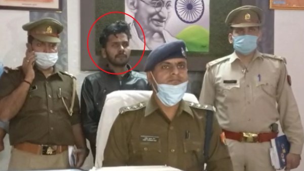 man arrested with one lakh 97 thousand rupees fake currency in meerut man arrested with one lakh 97 thousand rupees fake currency in meerut