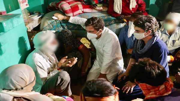 प्रियंका के यूपी में ये प्रयोग हो रहे विफल