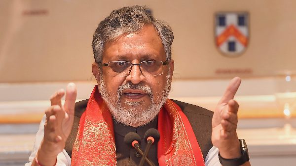 'सुशील मोदी के व्यक्तित्व में गंभीरता की कमी'