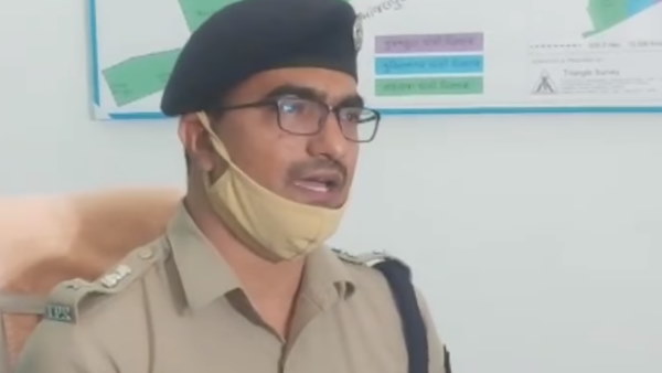 Sex Racket busted in vadodara Sex Racket busted in vadodara
