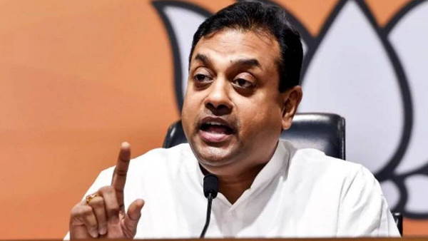 संबित पात्रा ने भी उठाए सवाल