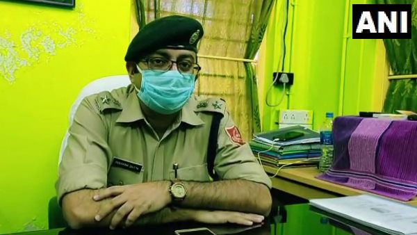 Bodies of five people of family found at home in Dakshin Dinajpur West Bengal Bodies of five people of family found at home in Dakshin Dinajpur West Bengal
