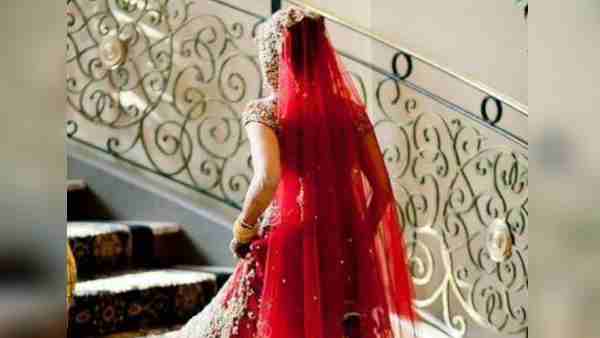 after marriage bride took jewellery and absconded with lover after marriage bride took jewellery and absconded with lover