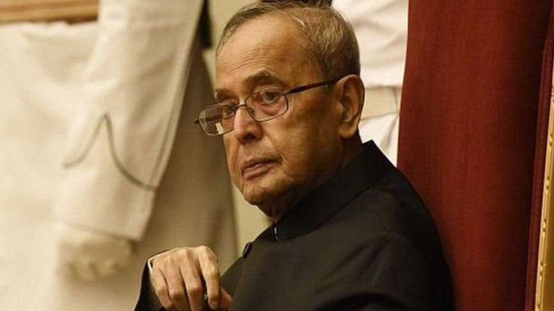 प्रणब मुखर्जी की आने वाली किताब पर आपस में भिड़े उनके बेटे-बेटी प्रणब मुखर्जी की आने वाली किताब पर आपस में भिड़े उनके बेटे-बेटी