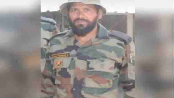Anil Tomar of Meerut became shahid in encounter with terrorists in Shopian Anil Tomar of Meerut became shahid in encounter with terrorists in Shopian