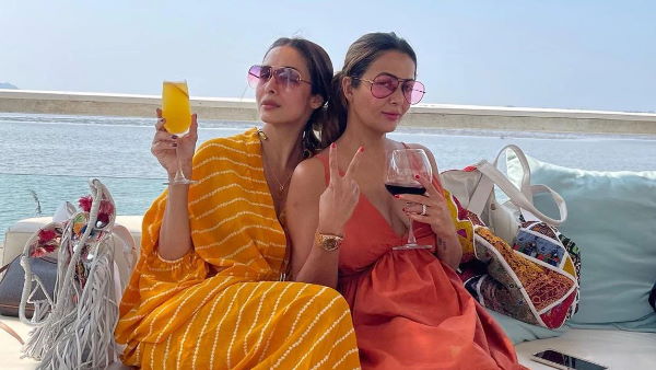 मलाइका ने बहन अमृता संग भी एक एलिगेंट फोटो शेयर की