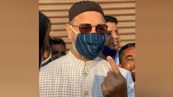 Asaduddin Owaisi Asaduddin Owaisi