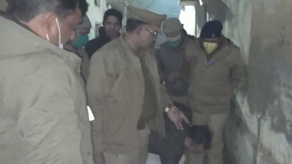Acid Attack on 17 year old girl in Bahraich Acid Attack on 17 year old girl in Bahraich
