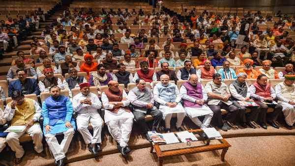 कुछ पार्टियां भाजपा के साथ भी आई हैं