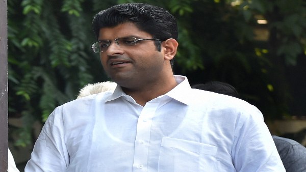 दोरोहे पर खड़े दुष्यंत चौटाला भी फूंक-फूंक कर कदम रख रहे हैं