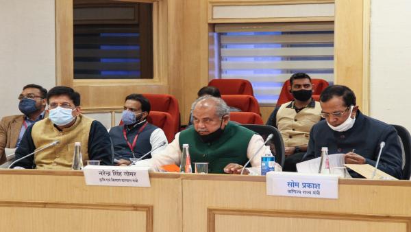 कृषि मंत्री ने किसानों से MSP को संवैधानिक दर्जा देने की बात कही