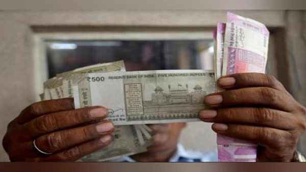 अब पीएफ पर मिलने वाले ब्याज पर लगेगा टैक्स