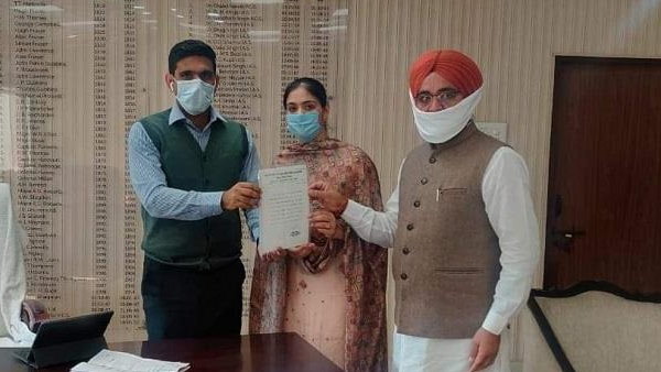 support to farmers, Haryana JJPs district council member resigns support to farmers, Haryana JJPs district council member resigns