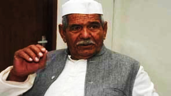 इन्हीं मांगों को लेकर 1993 में तत्कालीन नरसिम्हा सरकार से लड़े थे पिता