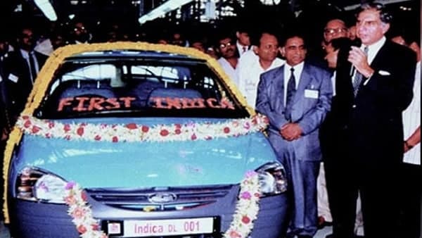 रतन टाटा ने पहली स्वदेशी कार भी डिजाइन और लॉन्च की