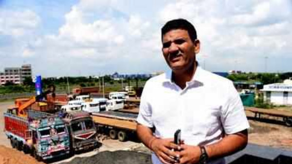 प्यारे खान की कम्पनी में हो गए 700 कर्मचारी