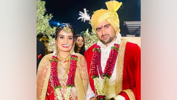 Indian kabaddi player Rahul Chaudhari marry with his girlfriend Hetali Brahmbhatt Indian kabaddi player Rahul Chaudhari marry with his girlfriend Hetali Brahmbhatt