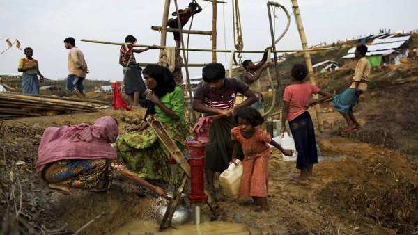 कॉक्स बाजार से करीब लगभग 60 किलोमीटर दूर भसन चार द्वीप