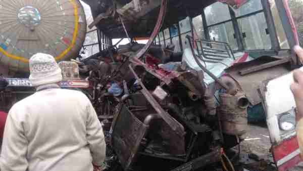 Seven people killed in collision between a bus and a gas tanker truck in Sambhal Seven people killed in collision between a bus and a gas tanker truck in Sambhal