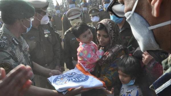 crpf announces rupees one crore for family of shaheed vikas singhal crpf announces rupees one crore for family of shaheed vikas singhal