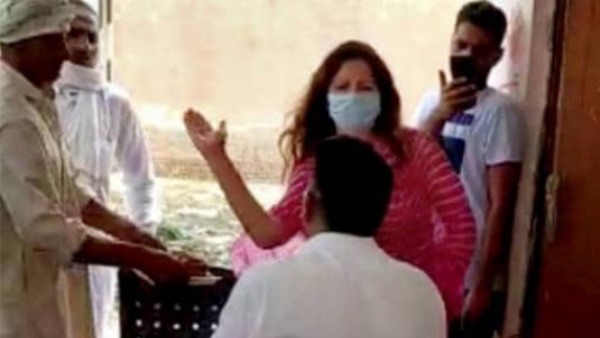 सरकारी अधिकारी को मराने के बाद सुर्खियों में आईं सोनाली