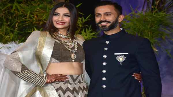 किसानों के समर्थन में आईं सोनम कपूर