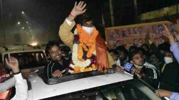 8 बार के एमएलसी रहे ओपी शर्मा को 4184 वोटों से हाराया