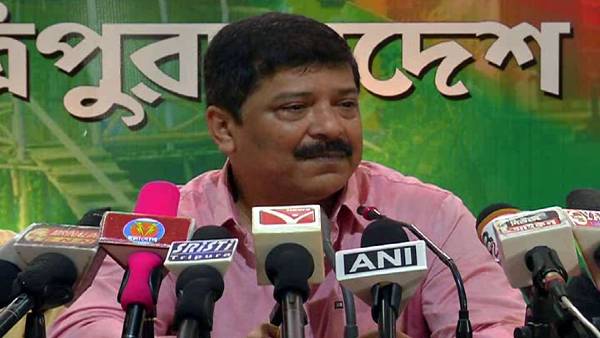 MLA सुदीप रॉय बर्मन और त्रिपुरा सीएम के बीच लड़ाई जरूर चल रही है