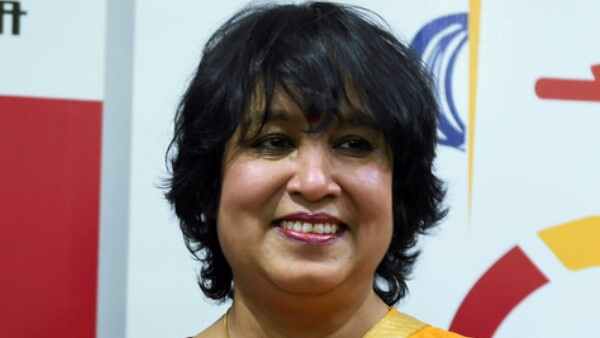 गिरफ्तारी के लिए छापेमारी