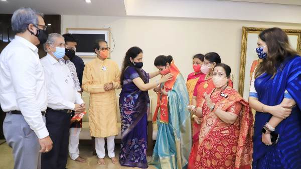 urmila matondkar, actress, shiv sena, congress, actress urmila matondkar, shiv sena president uddhav thackeray, uddhav thackeray, cm uddhav thackeray, maharashtra cm uddhav thackeray, maharashtra, mumbai, उर्मिला मातोंडकर, एक्ट्रेस उर्मिला मातोंडकर, कांग्रेस, भाजपा, शिवसेना प्रमुख उद्धव ठाकरे, महाराष्ट्र, मुंबई, सीएम उद्धव ठाकरे, मुख्यमंत्री उद्धव ठाकरे urmila matondkar, actress, shiv sena, congress, actress urmila matondkar, shiv sena president uddhav thackeray, uddhav thackeray, cm uddhav thackeray, maharashtra cm uddhav thackeray, maharashtra, mumbai, उर्मिला मातोंडकर, एक्ट्रेस उर्मिला मातोंडकर, कांग्रेस, भाजपा, शिवसेना प्रमुख उद्धव ठाकरे, महाराष्ट्र, मुंबई, सीएम उद्धव ठाकरे, मुख्यमंत्री उद्धव ठाकरे