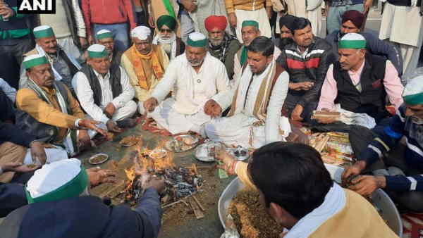 परिजनों ने किसान घाट पहुंचकर दी श्रद्धांजलि