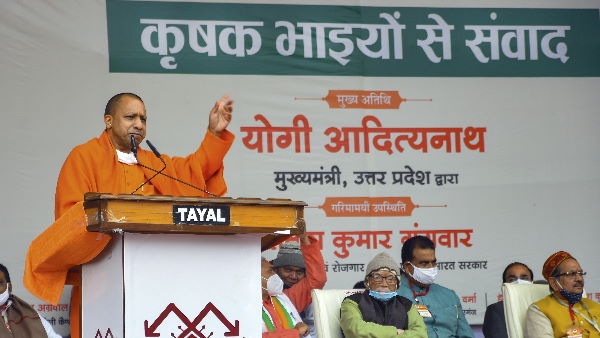 'वो किसानों को गुमराह कर आंदोलन करवा रहा है'