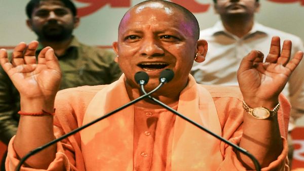 निवेशकों को यूपी में निवेश के लिए माहौल तैयार करने में जुटे है CM योगी