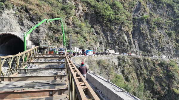 भूस्खन के चलते हुआ था क्षतिग्रस्त