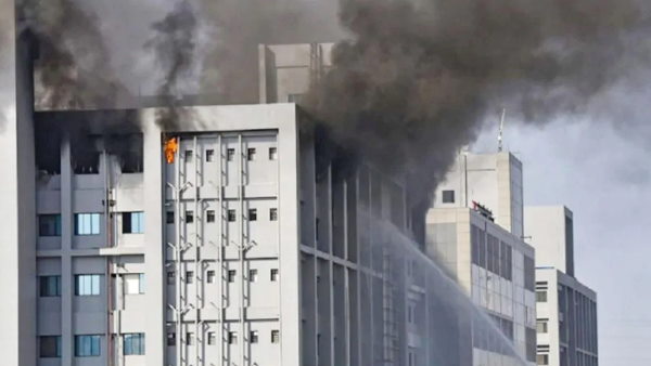Serum Institute fire: Cyrus S Poonawalla offer Rs 25 lakh compensation to families of dead Serum Institute fire: Cyrus S Poonawalla offer Rs 25 lakh compensation to families of dead
